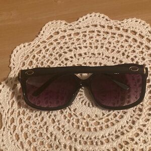 Oscar de la Renta Black and Purple Sunglasses
